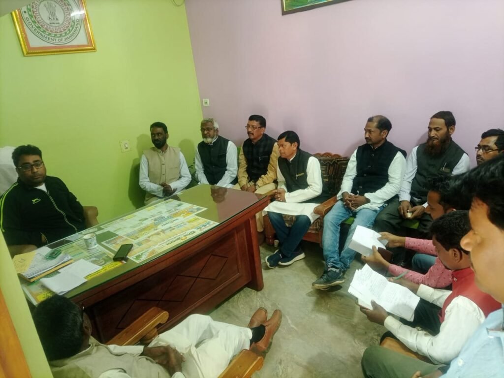 साहेबगंज में विशाल महासम्मेलन को सफल बनाने के लिए किया गया बैठक 7 img 20230206 wa00326117809692428133859