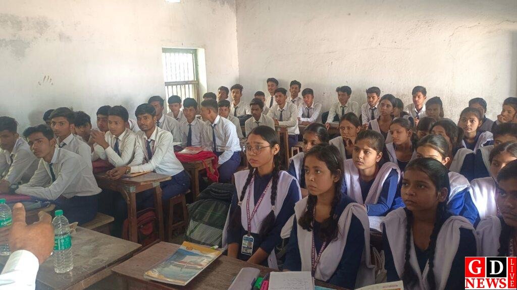 प्राकृतिक संसाधनों को बचाने के लिए सामूहिक पहल की जरुरत : डालसा 7 img 20240423 wa00116813496891330968195