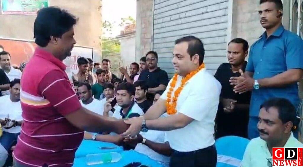 समाजसेवी अजहर इस्लाम ने सीता पहाड़ी क्षेत्र का किया दौरा लोगों से हुए रूबरू 7 img 20240714 wa00395620699147560477664