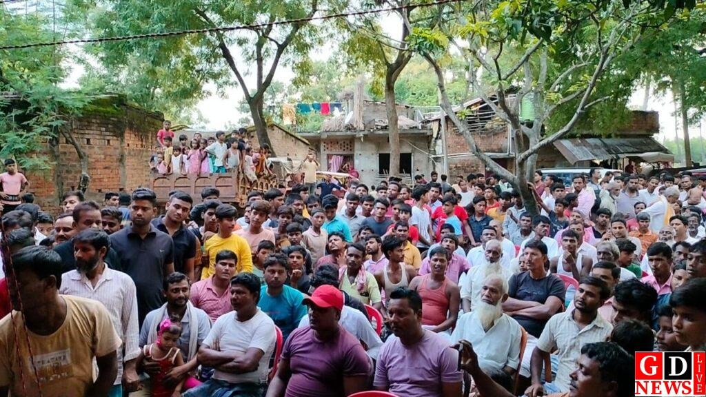 अजहर इस्लाम ने चलाया जनसंपर्क अभियान,युवा अजहर को सुनने हजारों की संख्या में पहुंचे ग्रामीण 7 img 20240807 wa00456111872185387970951