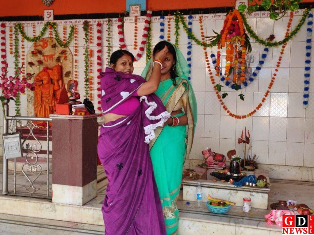 अखंड सौभाग्यवती के लिए सुहागिनों ने की निर्जला तीज का व्रत 7 img 20240906 wa00102513848461313750704