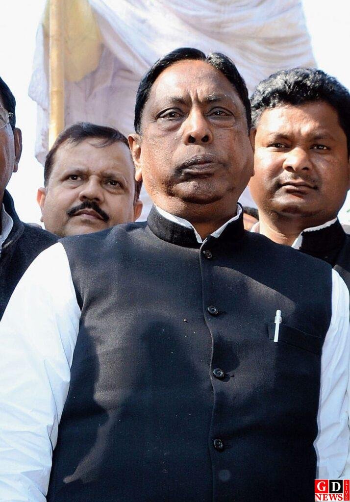 पाकुड़ विधानसभा से कांग्रेस की टिकट को लेकर गहमागहमी तेज, एक खबर से राजनीतिक गलियारों में बढ़ा हलचल। 7 img 20240927 wa0064656206884917056736