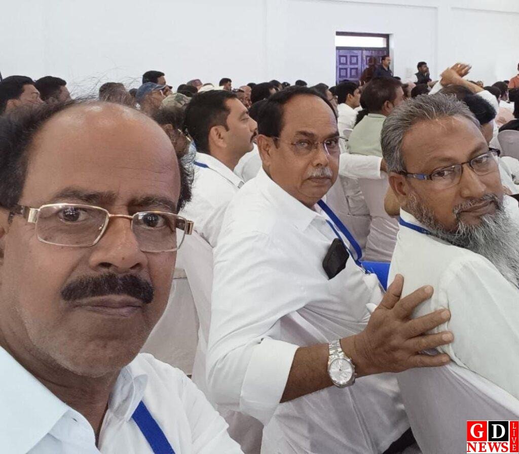 प्रदेश कांग्रेस के महासचिव और पाकुड़ जिला प्रभारी तनवीर आलम ने संवाद कार्यक्रम में लिया भाग। 7 img 20240930 wa00595456394150141424324