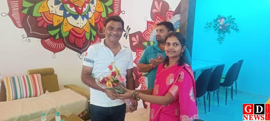 मायूखा फैमिली रेस्टोरेंट का रामगढ़ के शनिचरा बाजार में हुआ भव्य उद्घाटन 8 img 20241002 wa00483207617539071793562