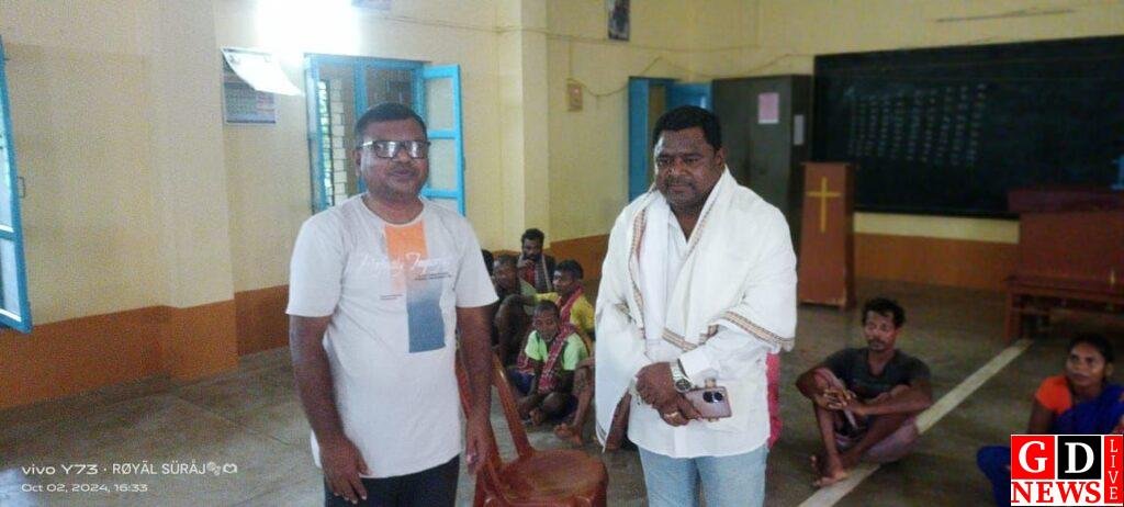 पहाड़िया बच्चों की चित्रकला प्रतिभा को मिला सम्मान 7 img 20241002 wa00895597397246350891260