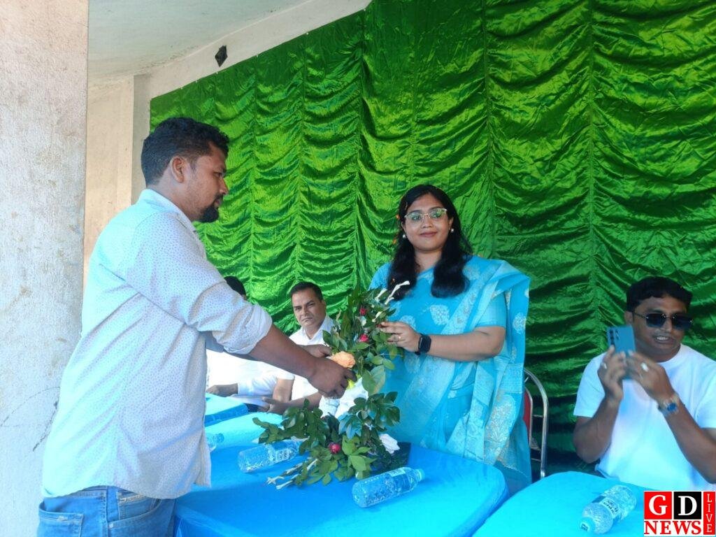 1987.208 लाख रूपये की लागत से बनेगी 49 पीसीसी सड़क,विधायक ने किया शिलान्यास। 7 img 20241012 wa00276069534604160587632