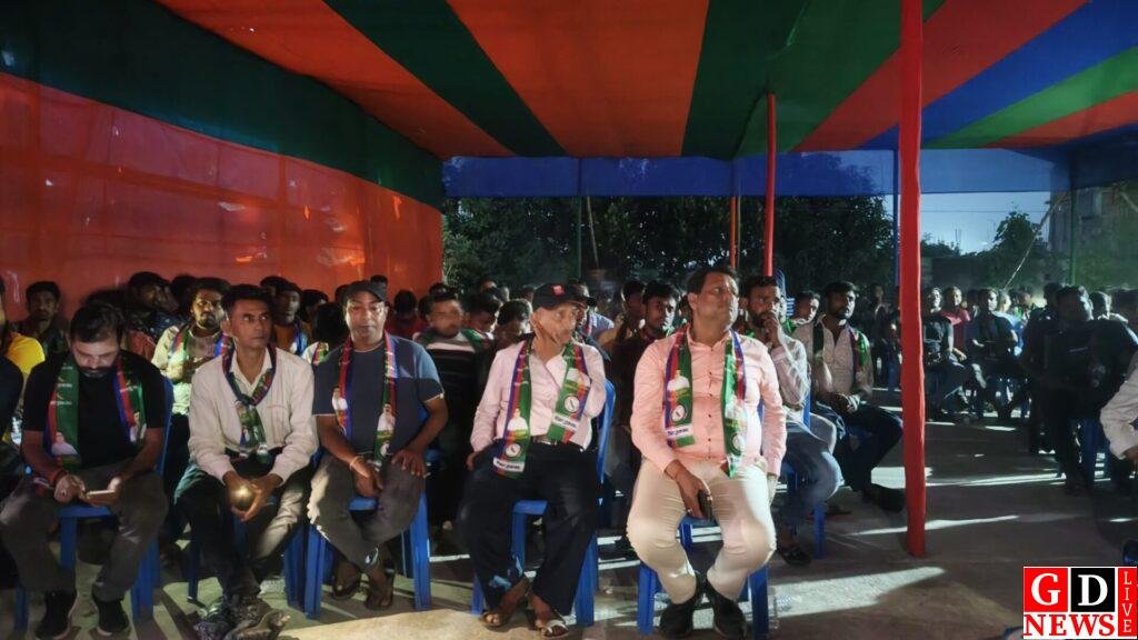 आजसू नेता अजहर इस्लाम को मिला कार्यकर्ताओं का अपार प्यार और समर्थन 7 img 20241020 wa00382786424630726042580