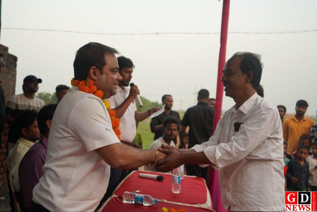 विकास, रोजगार शिक्षा और स्वास्थ्य सेवा में पाकुड़ को अव्वल जिला बनाने का वादा,अजहर इस्लाम। 7 img 20241022 wa00348222020821355378015