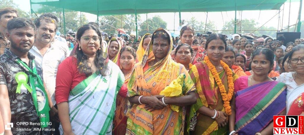 भाजपा का गढ़ माने जाने वाले जयपुर बरूंगा में झामुमो को मिली बड़ी कामयाबी,दो दर्जन से जायदा कार्यकर्ताओं ने थामा झामुमो का दामन 7 img 20241028 wa00311403611814624621344