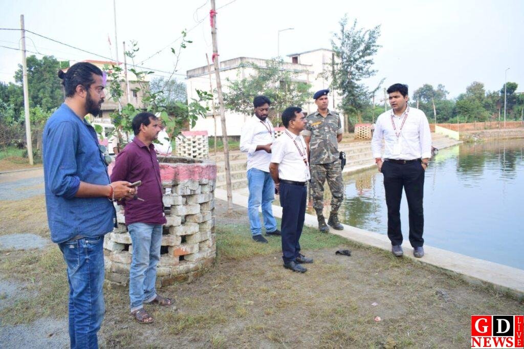 महापर्व छठ पूजा के मद्देनजर उपायुक्त ने विभिन्न छठ घाटों का किया निरीक्षण। 7 img 20241106 wa00252201071585821072003