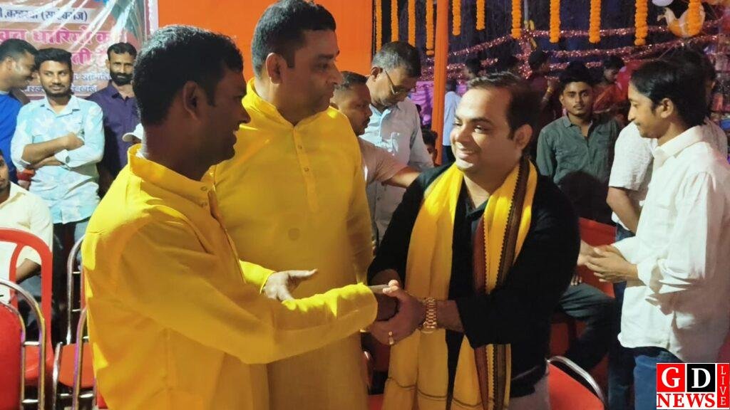 अजहर इस्लाम ने बरहरवा क्षेत्र में छठ पूजा की तैयारियों का लिया जायजा। 7 img 20241107 wa0053285156180357692277