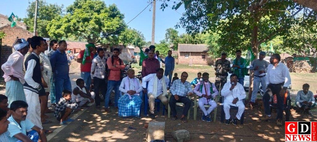 झामुमो प्रत्याशी स्टीफन मरांडी ने पाकुडिया प्रखण्ड के गांवों का किया तूफानी दौरा 7 img 20241109 wa00218417957985776307017