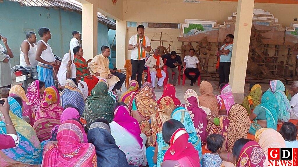 जनसेवा के संकल्प के साथ महेशपुर में उतरे भाजपा प्रत्याशी नवनीत हेंब्रम, जनता से कमल खिलाने की अपील। 7 img 20241111 wa00448514856261795094450