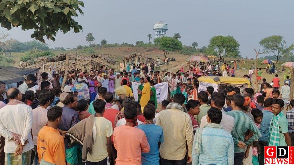 मतदाताओं को जागरूक करने के उद्देश्य से नुक्कड़ नाटक का आयोजन। 7 img 20241115 wa00528491546942463795871