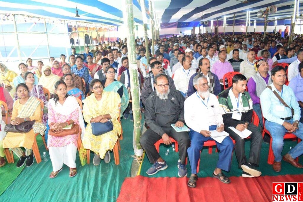 सेक्टर दण्डाधिकारी एवं सभी सेक्टर पुलिस पदाधिकारी एवं डिस्पैच सेंटर में प्रतिनियुक्त कर्मियों की ब्रीफिंग। 7 img 20241117 wa00443422581861482186117