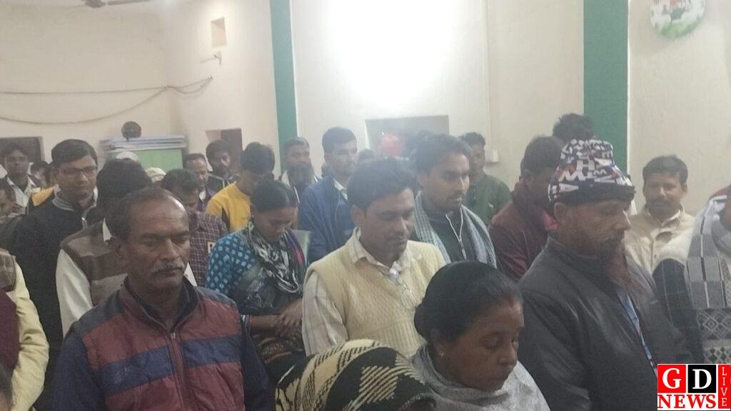 डॉ मनमोहन सिंह के निधन पर तनवीर आलम ने जताया शोक, रखा 2 मिनट का मौन। 7 5df024c2 258e 46e7 93ba c09e2bc80c91 1