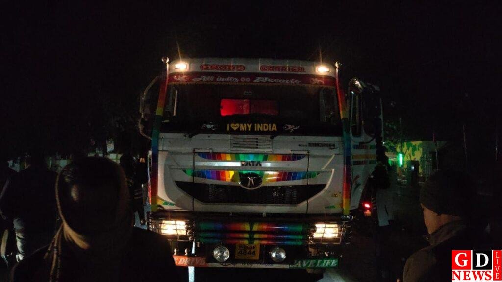 रूट बदल कर चलने वाले खाली कोयला डंफरो के ऊपर प्रशासन ने की बड़ी कार्रवाई। 7 img 20241202 wa00072971328063441929683