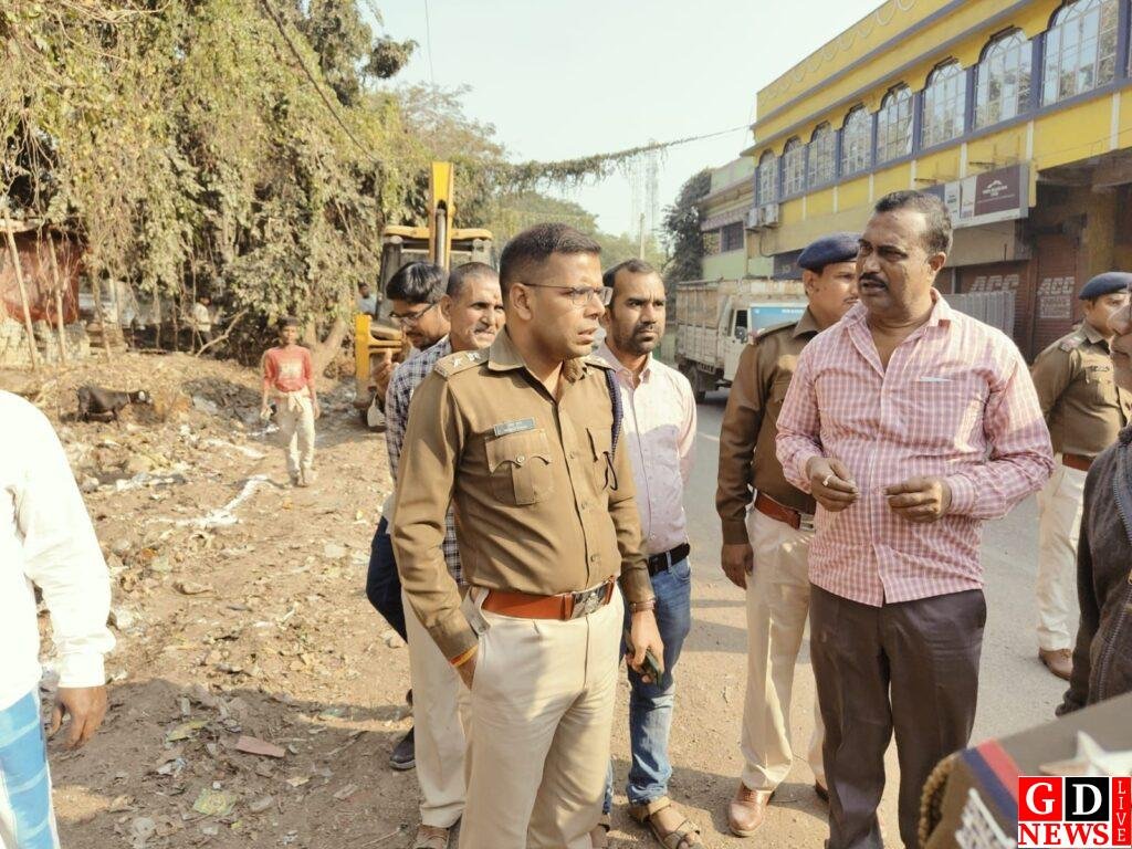 पुलिस अधीक्षक ने नवनिर्मित थाना भवन का किया निरीक्षण,थाना प्रभारी को दिए कई दिशा निर्देश। 7 img 20241202 wa00223583965842681183439