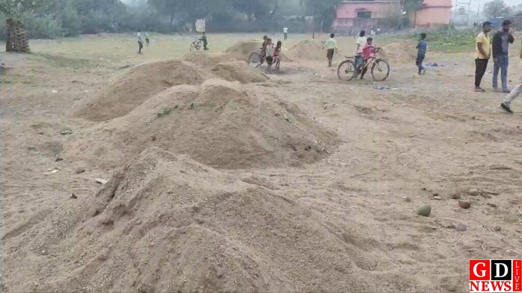 खबर का असर, हिरणपुर के रानीपुर में खनन टास्क फोर्स ने की कार्रवाई, अवैध बालू जब्त, माफियाओं को चेतावनी 7 img 20241204 wa00217775918652759502649