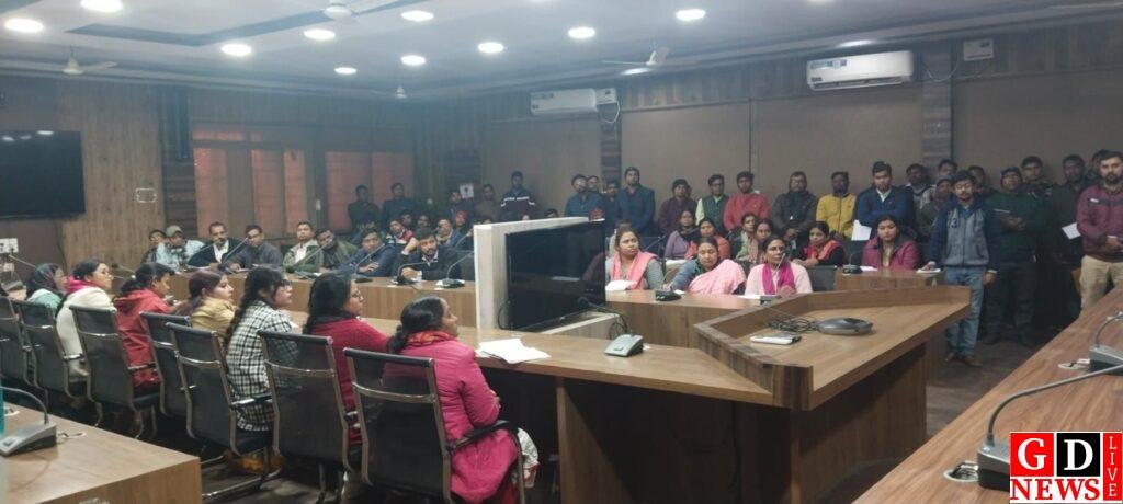 विद्यालय में बच्चों का हर सप्ताह होगा प्रोजेक्ट परख के तहत आकलन:-डीसी 7 img 20241211 wa0020207808738038105514