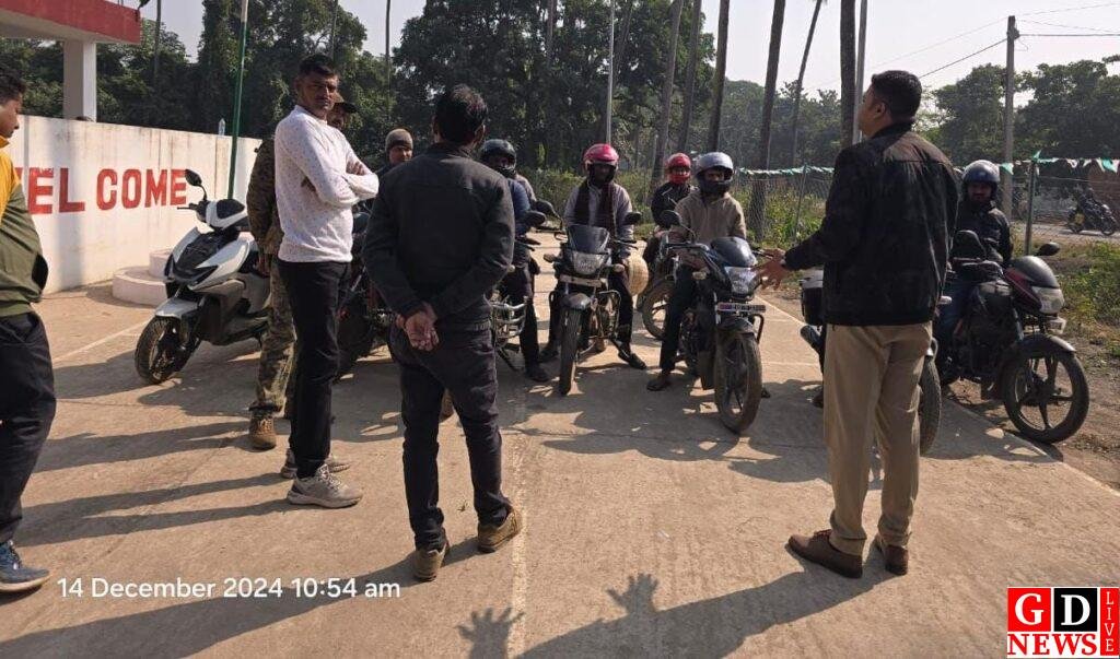 सड़क सुरक्षा को लेकर थाना प्रभारी ने चलाया वाहन जांच अभियान। 7 img 20241214 wa00165788533319492909202