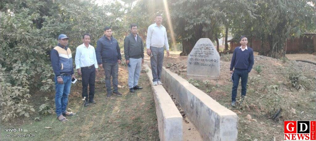 आपके साथ, आपके लिए - प्रशासन दिवस पर सभी प्रकार की योजनाओं का जिलास्तरीय टीम ने किया निरीक्षण। 7 img 20241224 wa00321665445213495268481