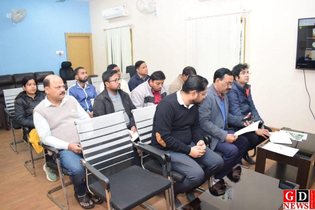 उपायुक्त ने वीसी के माध्यम से जिला विकास समन्वय समिति की बैठक की। 7 img 20250102 wa00222585235616407223283