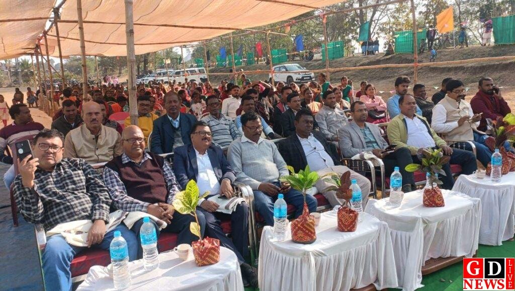 लिट्टीपाड़ा में नेताजी सुभाष चंद्र बोस की 127वीं जयंती धूमधाम से मनाई गई 7 img 20250123 wa002656083589676291996