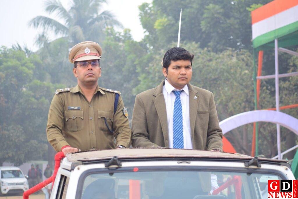 डीसी व एसपी ने पूर्वाभ्यास परेड का किया निरीक्षण। 7 img 20250124 wa0003142290503508816571