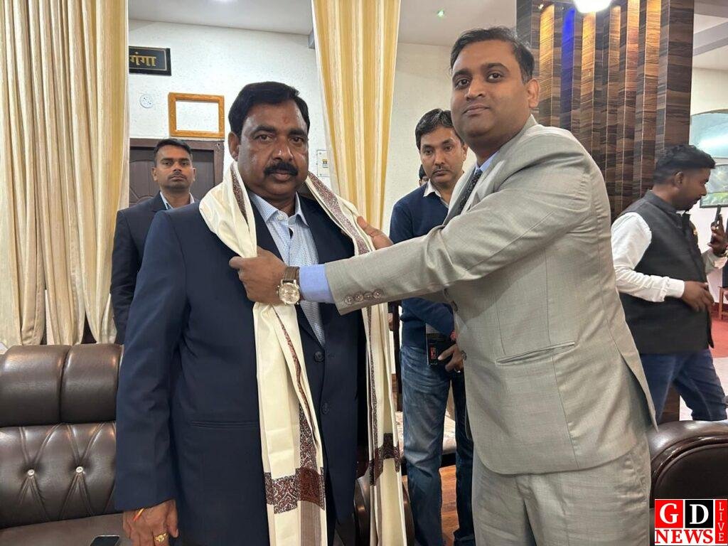 3 बिलियन डॉलर के मेगा प्रोजेक्ट को लेकर उद्योग मंत्री से मिले फिनलैंड की सॉफ्टा कंपनी के सीईओ। 7 img 20250127 wa00585842614210325028437