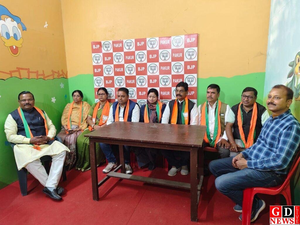 अल्पसंख्यक मोर्चा की राष्ट्रीय मंत्री मिसफिका हसन ने बजट 2025 को बताया अल्पसंख्यकों के लिए लाभकारी 7 img 20250202 wa0006208120611617838829