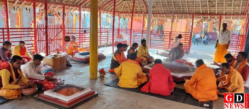 पांच कुंडिय महारूद्र यज्ञ अग्नि प्रवेश के साथ शुरू। 7 img 20250206 wa00647531676713698793415