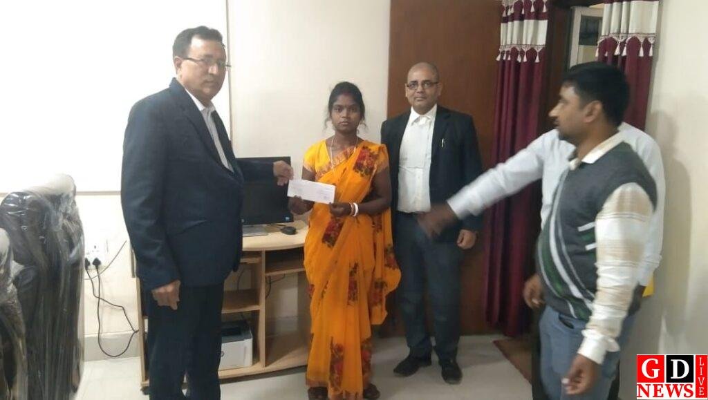 मोटर दुर्घटना पीड़ितों को 38 लाख रुपये का मुआवजा। 8 img 20250222 wa00125117169147795655178