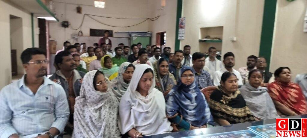 झारखंड प्रदेश कांग्रेस महासचिव तनवीर आलम ने कार्यकर्ताओं संग की बैठक, समस्याओं के समाधान का दिया आश्वासन 7 img 20250224 wa00102890418862093048545