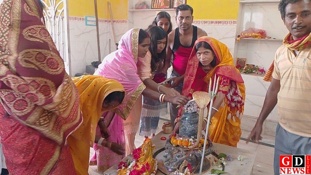 महाशिवरात्रि पर पाकुड़िया में भव्य शिव बारात निकाली गई, श्रद्धालुओं ने किया जलाभिषेक और रुद्राभिषेक। 8 img 20250226 wa00197997321868016972445