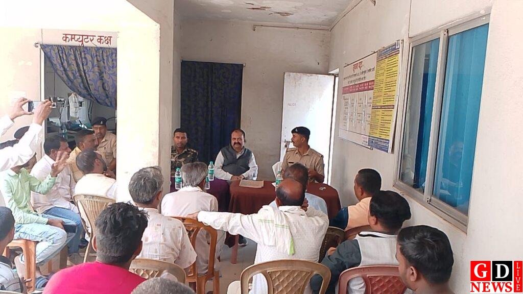 होली और रमजान के अवसर पर शांति समिति की बैठक संपन्न, सौहार्द और भाईचारे की अपील की गई। 7 img 20250308 wa00325525889350771967518