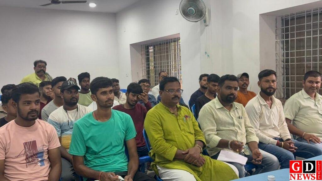 नगर थाना में शांति समिति की बैठक सम्पन्न, त्योहारों में सौहार्द बनाए रखने की अपील। 7 image editor output image 1165762280 17562158656382971872526191762109