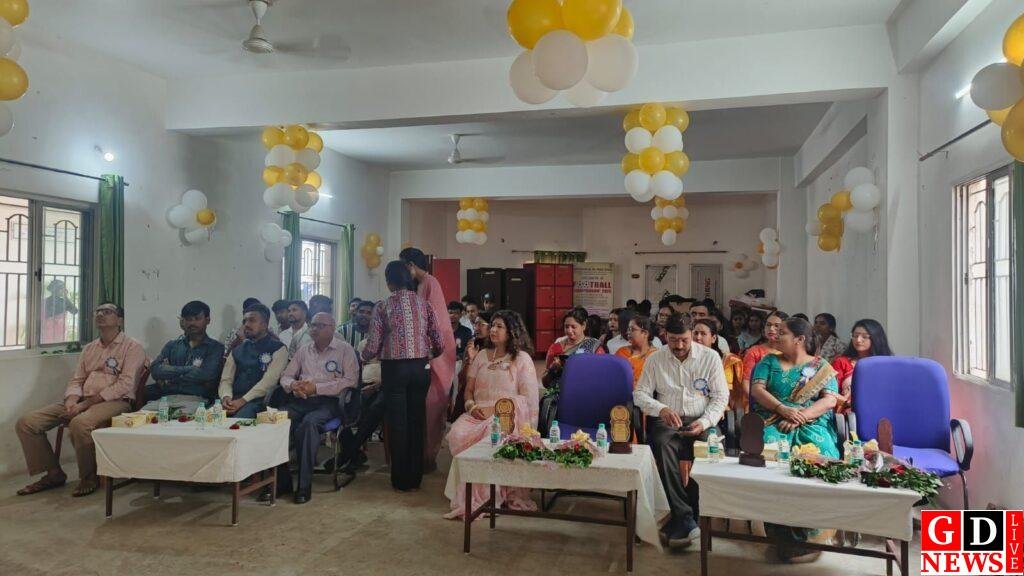 इतिहास विभाग में स्वागत सह विदाई समारोह का आयोजन 13 img 20250812 wa00068840030961388914558