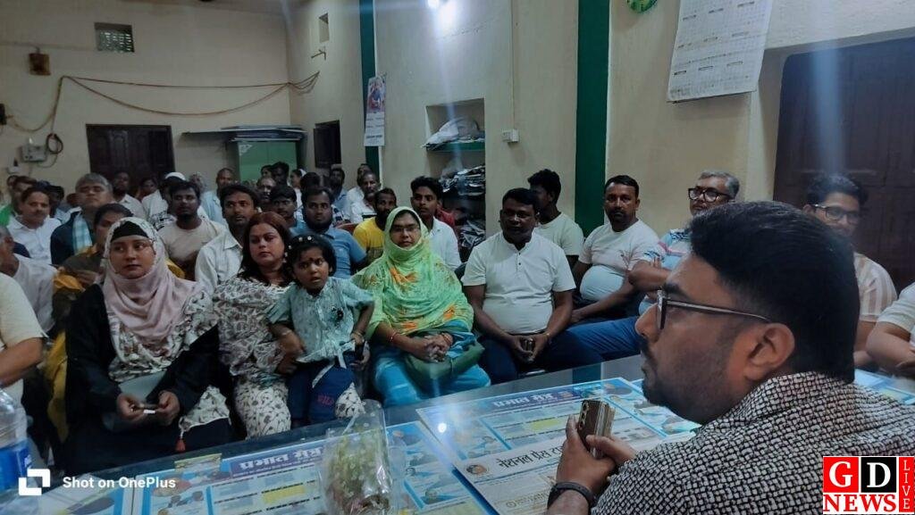 तनवीर आलम ने सुनी जनता की परेशानियां, शिक्षा-स्वास्थ्य-बिजली को प्राथमिकता, कई मामलों का तुरंत निपटारा। 14 img 20250822 wa00374350547252147218046