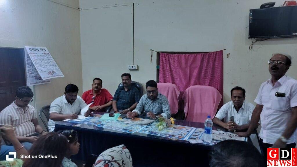 तनवीर आलम ने सुनी जनता की परेशानियां, शिक्षा-स्वास्थ्य-बिजली को प्राथमिकता, कई मामलों का तुरंत निपटारा। 13 img 20250822 wa00384591482093264539561