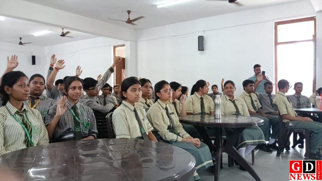 लक्ष्य तय करो, सफलता पाओ, श्रम विभाग की करियर कार्यशाला से बढ़ा जोश। 7 img 20250826 wa00241742541960382605281