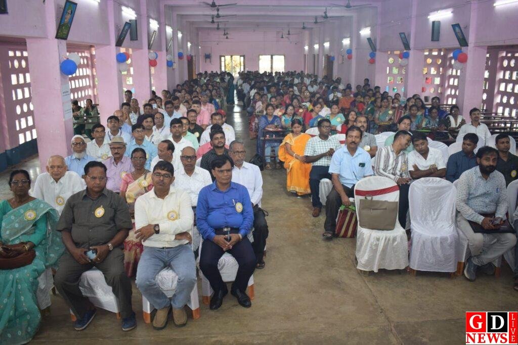 शिक्षक दिवस की पूर्व संध्या पर 25वां प्रतिभा सम्मान समारोह। 13 img 20250902 wa00097255991393558170118