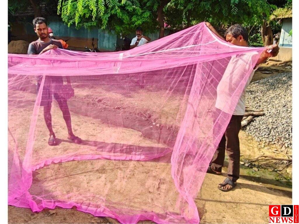 कालाजार-मलेरिया पर पाकुड़ प्रशासन गंभीर, IRS पूरा तो घर-घर पहुंचेगी मच्छरदानी। 13 img 20250909 wa00131611315591583895901