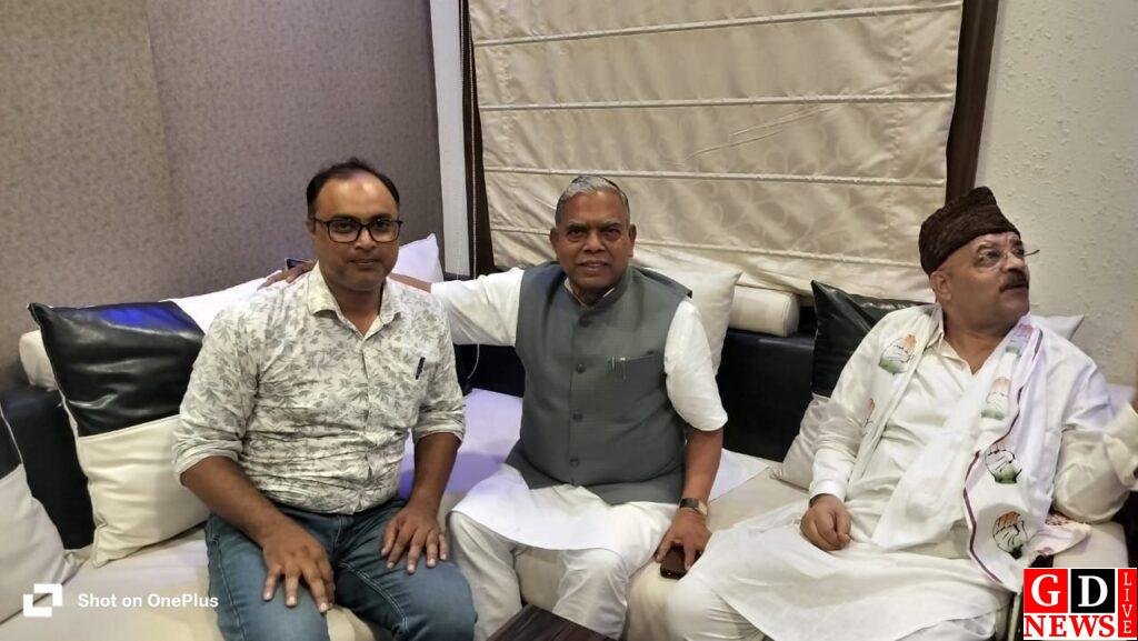 संगठन सृजन अभियान के तहत कांग्रेस के दिग्गज नेताओं का जमावड़ा, नई ऊर्जा से पार्टी को मजबूती देने का संकल्प। 13 img 20250915 wa0039107975475576845157