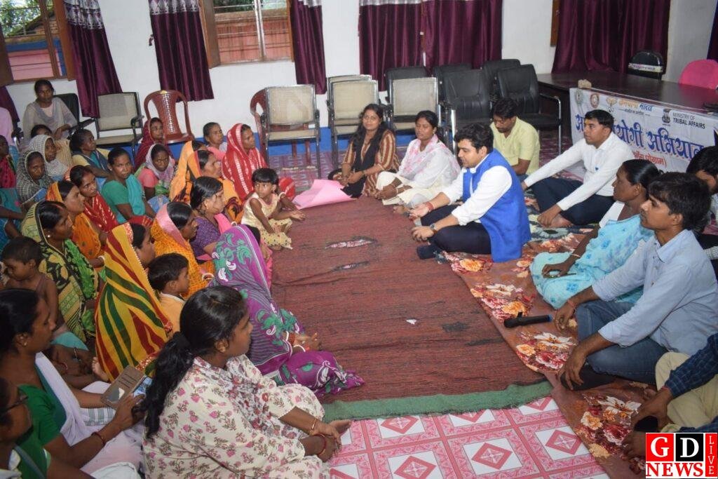 “आदि कर्मयोगी अभियान” के तहत भव्य ग्राम सभा, उपायुक्त ने किया जनजातीय विकास पर संवाद। 7 img 20250919 wa00493179805333720889773