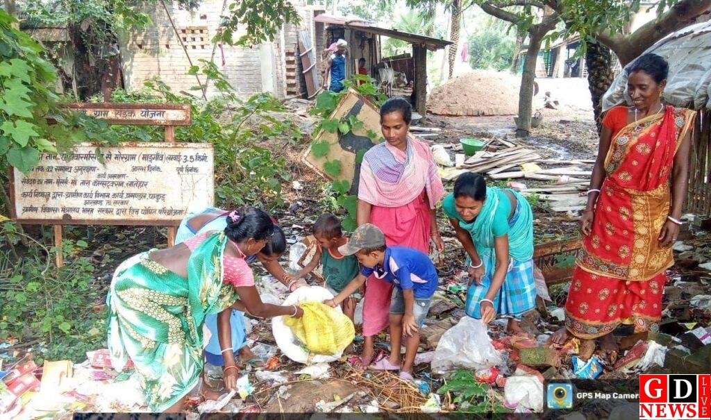 ग्राम स्तर पर चला स्वच्छता ही सेवा अभियान, 130 स्थानों की हुई सफाई 14 img 20250920 wa00401574498980184000194