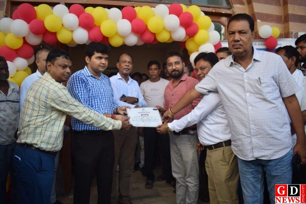 सहकारिता विभाग का समारोह, उत्कृष्ट कार्य करने वाले लैंप्स सदस्य-सचिव और बैंक सेवियों को मिला सम्मान। 14 img 20250924 wa00159162403954201635954