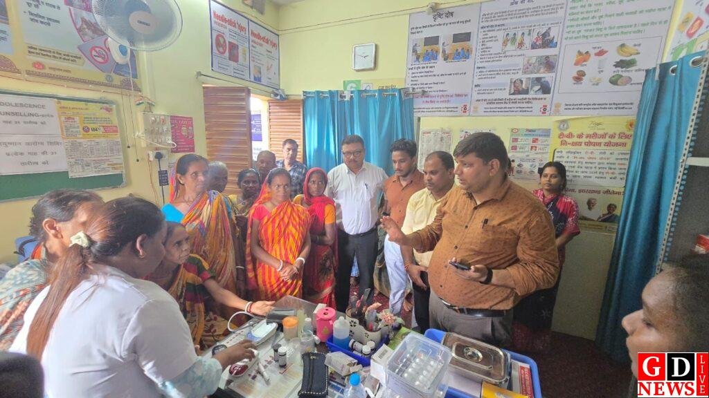 स्वस्थ नारी सशक्त परिवार अभियान का राज्य स्तरीय टीम ने किया निरीक्षण। 13 img 20250925 wa00214045839448040888656