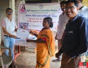 तीन दिवसीय मधुमक्खी पालन प्रशिक्षण संपन्न, पहाड़िया समुदाय को आत्मनिर्भर बनाने की दिशा में बड़ा कदम। 12 IMG 20251031 WA0028