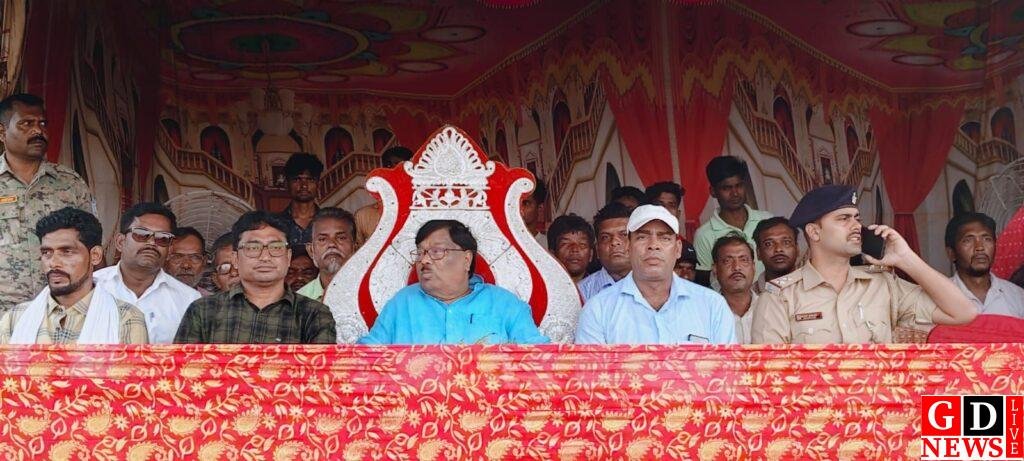 इच्छानगर में फुटबॉल टूर्नामेंट का उद्घाटन, विधायक प्रो. स्टीफन मरांडी ने बढ़ाई खेलों की प्रेरणा। 13 bb2aaebba9464bbf9ea353d6a987f4d82072492493380716385